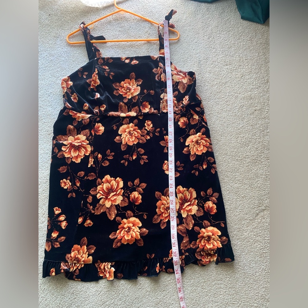 Torrid black at the knee velvet ruffle tier dress floral autumn fall - Picture 13 of 17